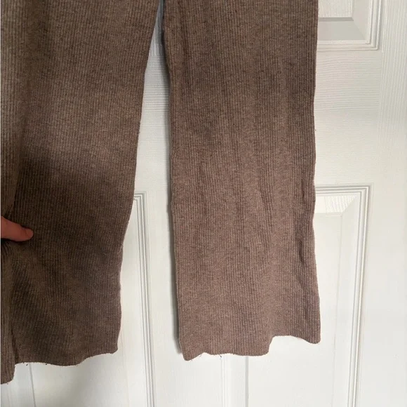 Uniqlo Ribbed Knit Drawstring Pants - Brown - Picture 7 of 7